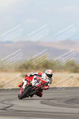 media/Nov-16-2025-Race Pace (Sun) [[8c5fa54630]]/Verified Riders/7-Turn 4 (1155am)/